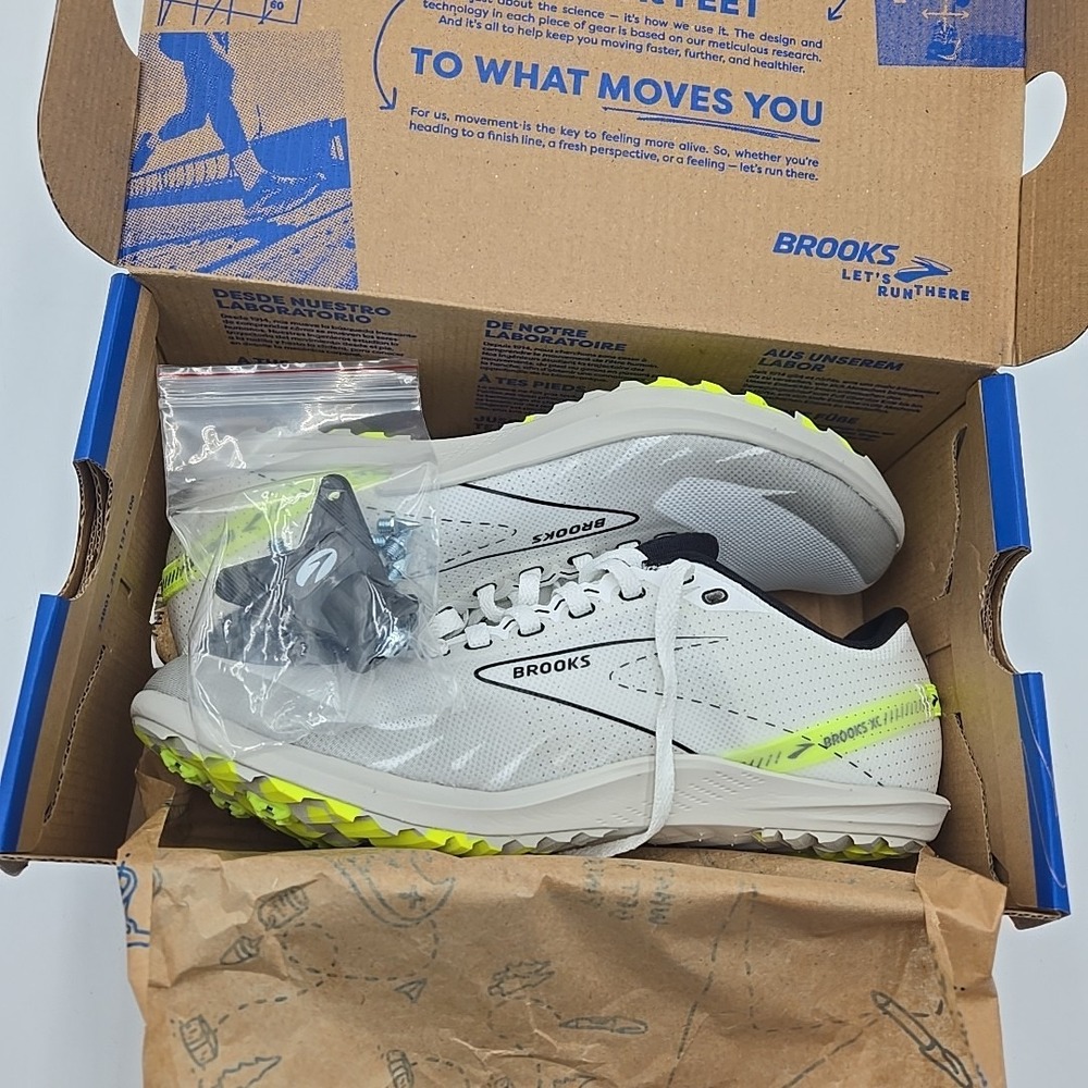 Brooks Draft XC Men's 7 Women's 8.5 Running White Racing Spikes NEW 1000391D129